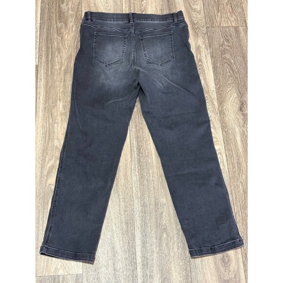 SPANX VINTAGE BLACK Wash STRAIGHT Leg pull-on Jeans #20355R-Size LARGE - Picture 8 of 11